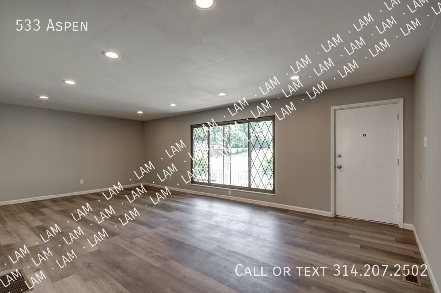 533 Aspen Dr - Photo 3 of 18