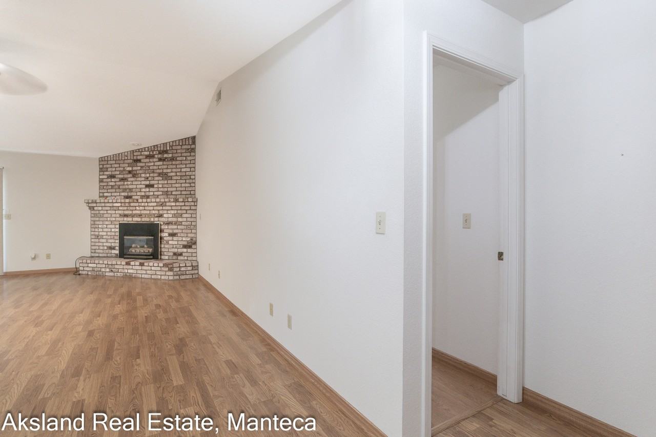 1635 Crom St #1 - Photo 6 of 24