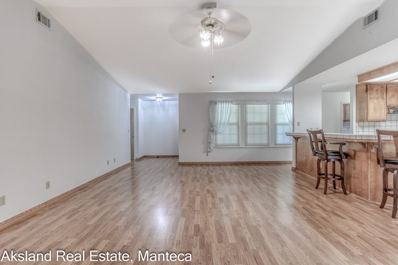 1635 Crom St #1 - Photo 7 of 24