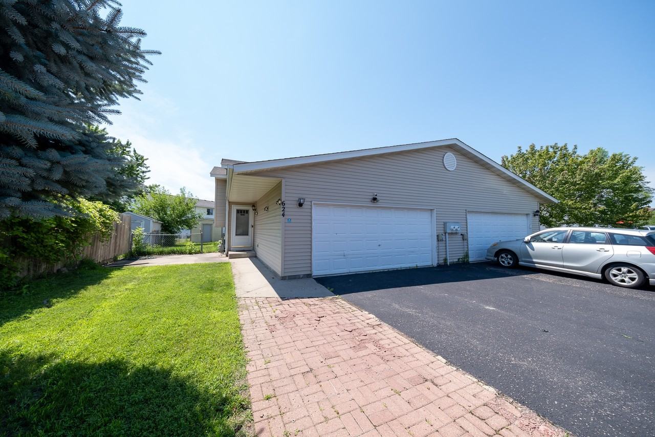 624 Mcintosh Ct #1 - Photo 2 of 29
