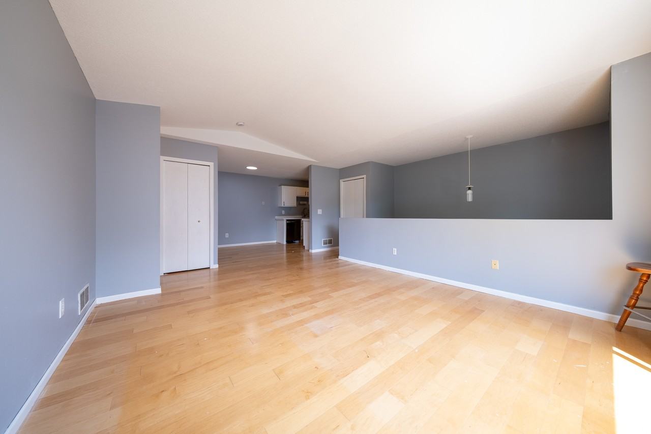 624 Mcintosh Ct #1 - Photo 3 of 29