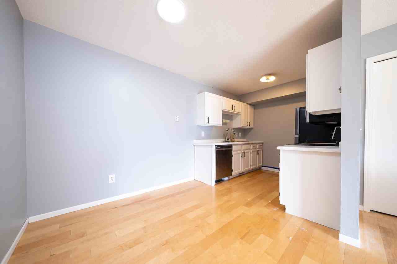 624 Mcintosh Ct #1 - Photo 5 of 29
