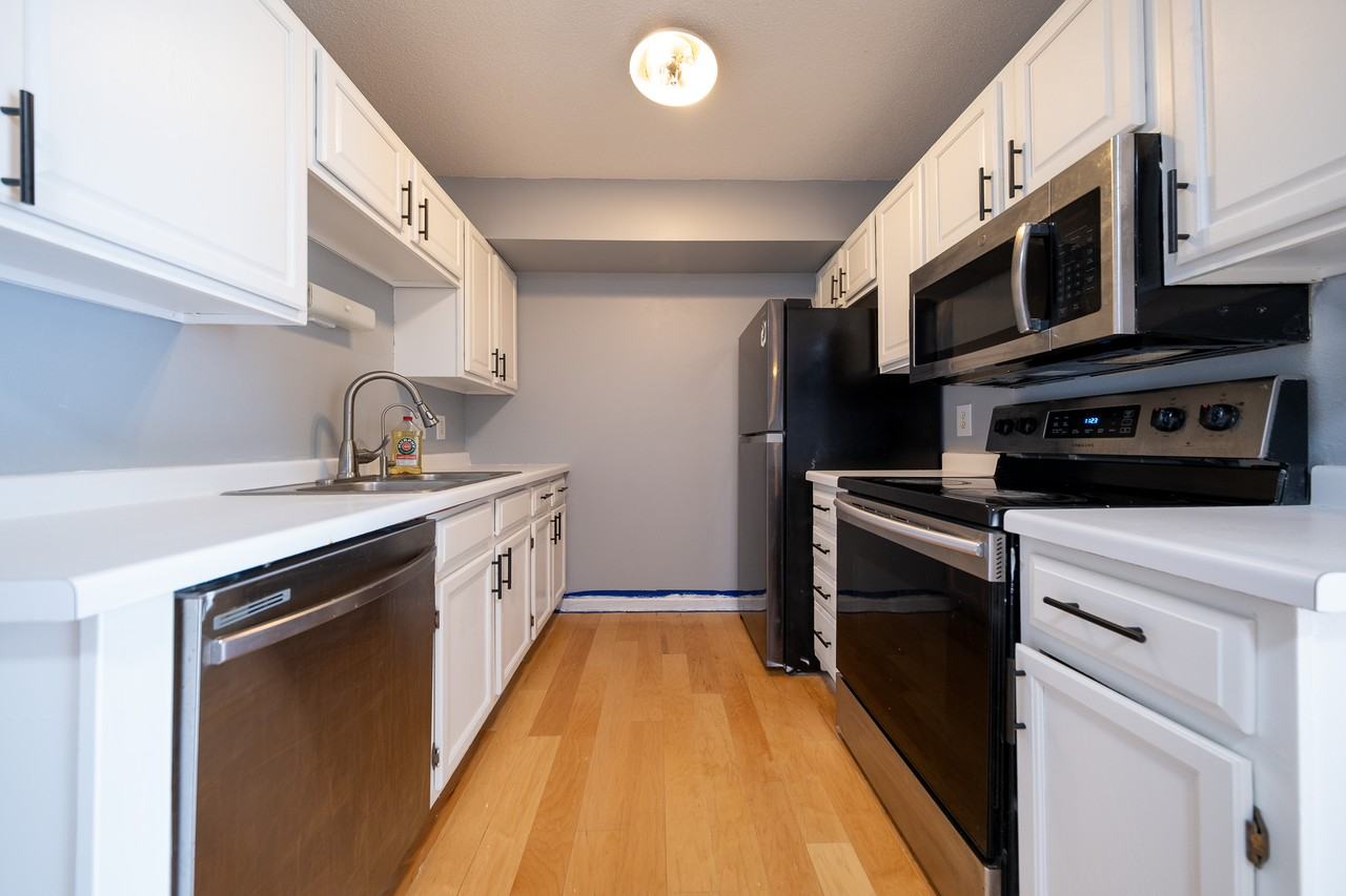 624 Mcintosh Ct #1 - Photo 7 of 29