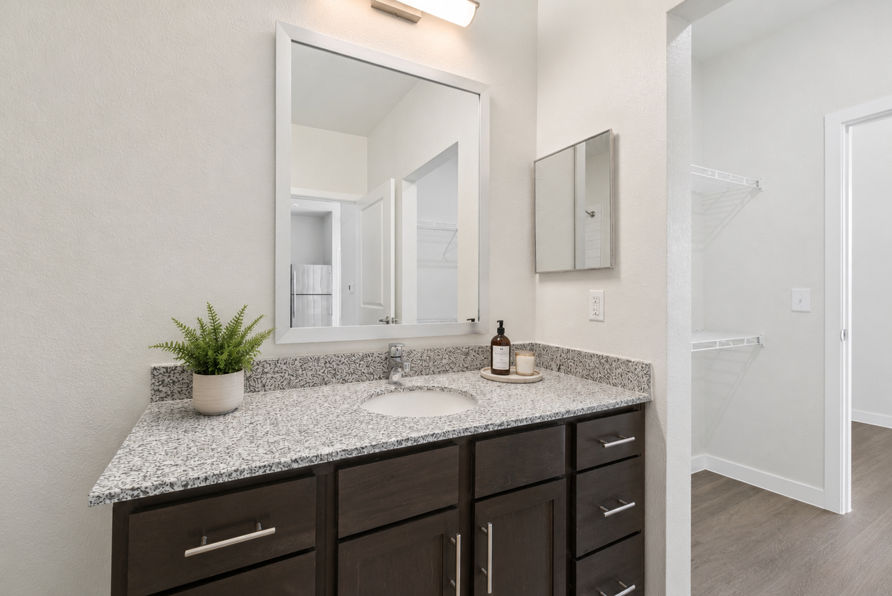 Ekos City Heights - Photo 4 of 28
