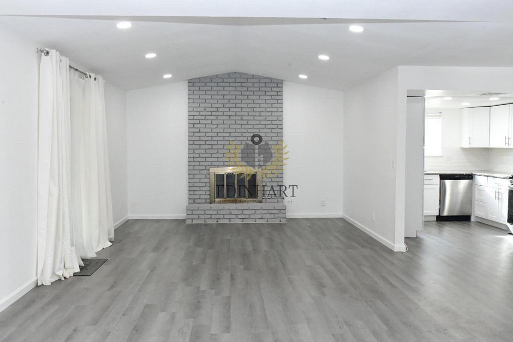 5276 E Inyo St #1 - Photo 3 of 32