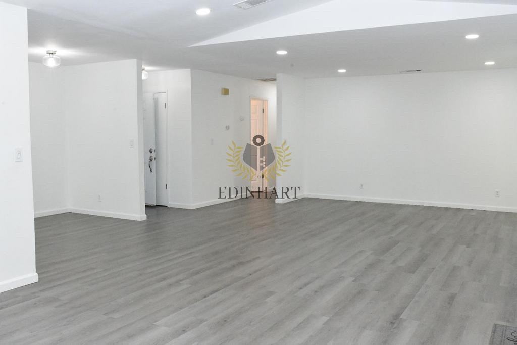 5276 E Inyo St #1 - Photo 4 of 32