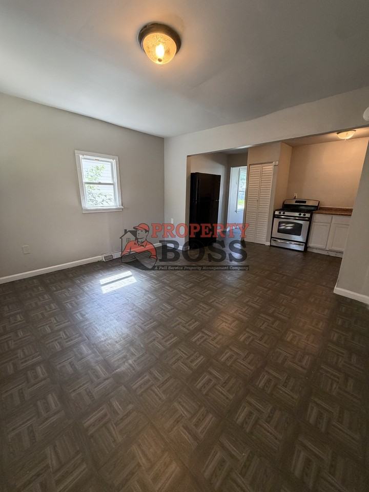 4520 E 10th Ave #1 - Photo 3 of 11