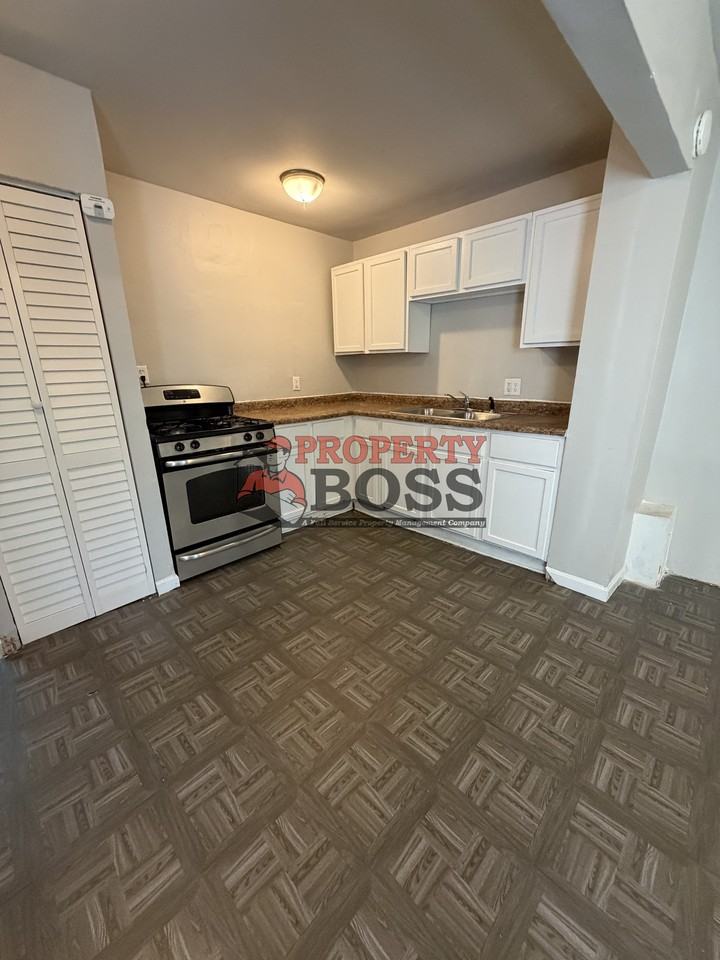 4520 E 10th Ave #1 - Photo 6 of 11