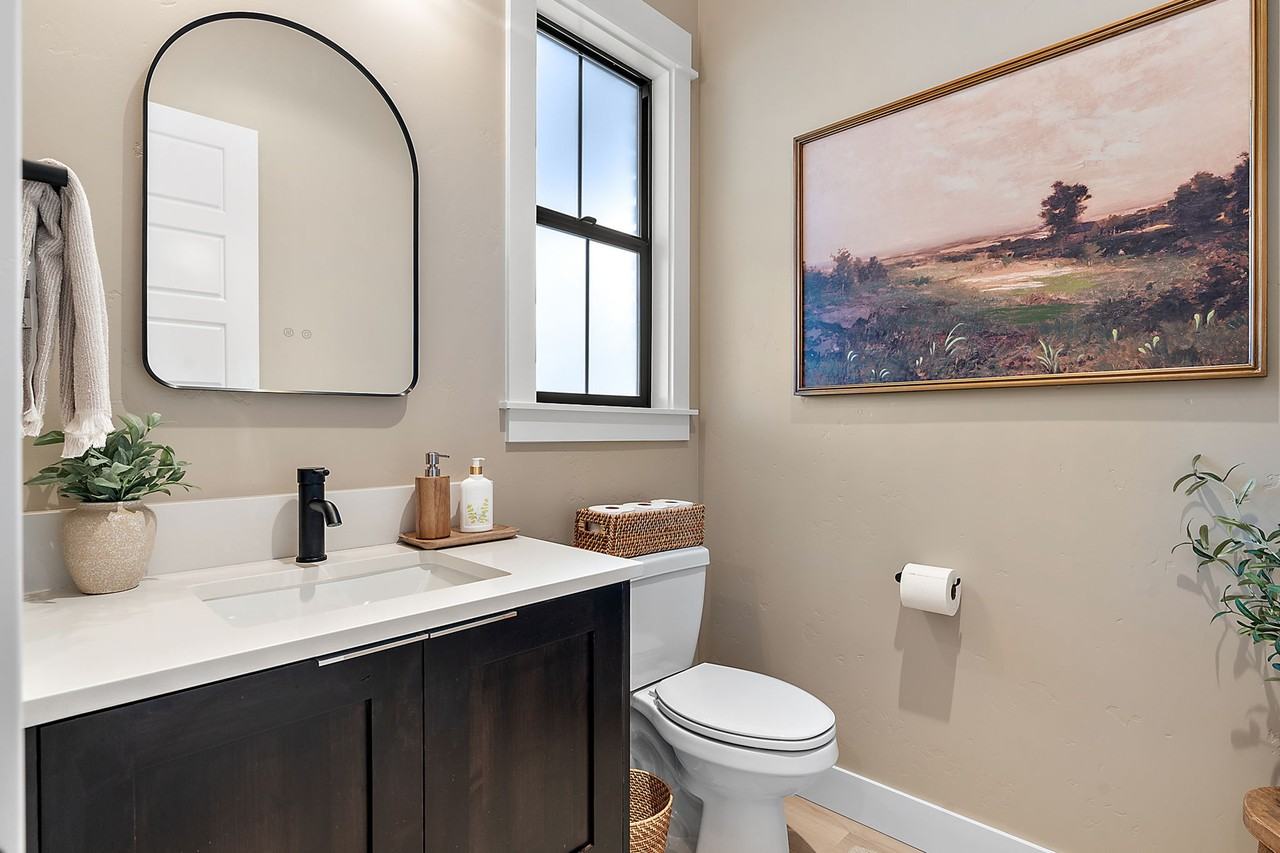 6862 N Willowside Ave #1 - Photo 5 of 45