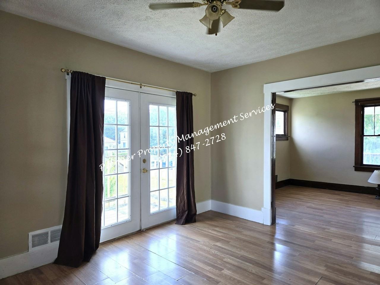 407 Bridge Street - Photo 6 of 16