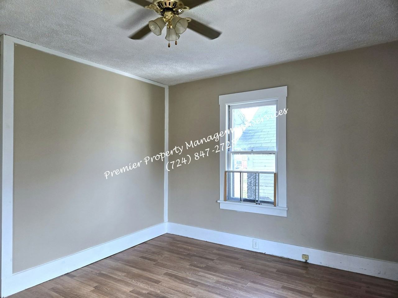 407 Bridge Street - Photo 7 of 16