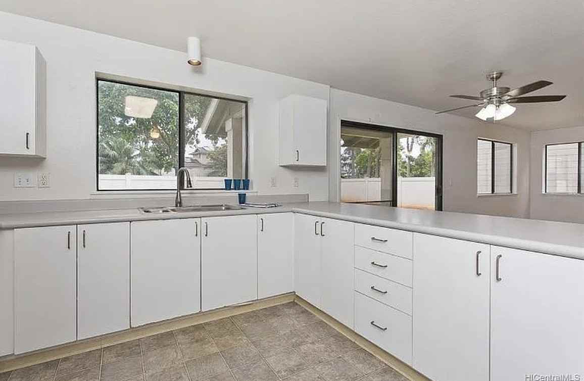 94-500 Mehe Place - Photo 5 of 13