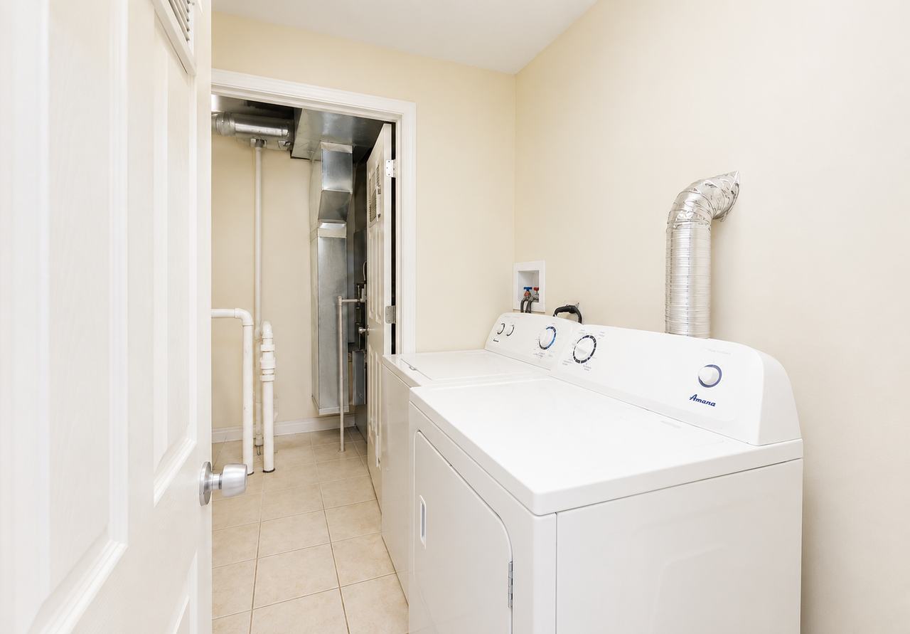 2415 W 24th St #3 - Photo 5 of 9