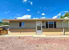 featured image of 514 Maple St #514
