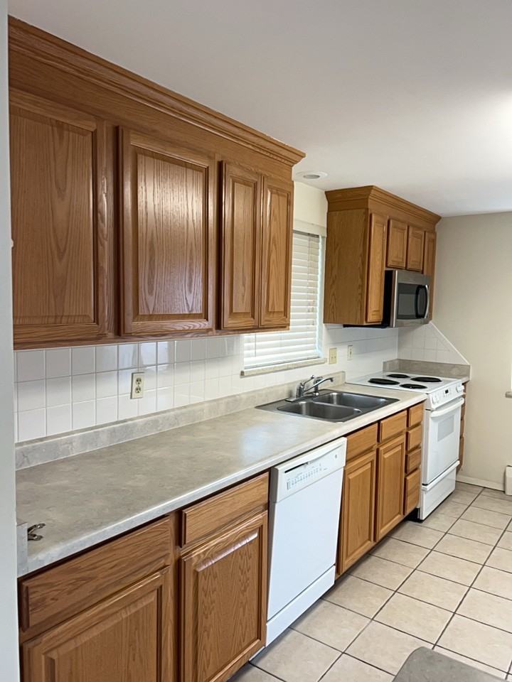514 Maple St #514 - Photo 3 of 15