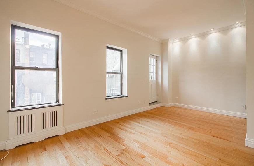 28 W 90th St - Photo 2 of 10