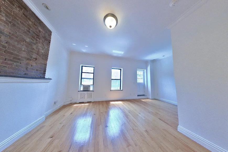 28 W 90th St - Photo 5 of 10