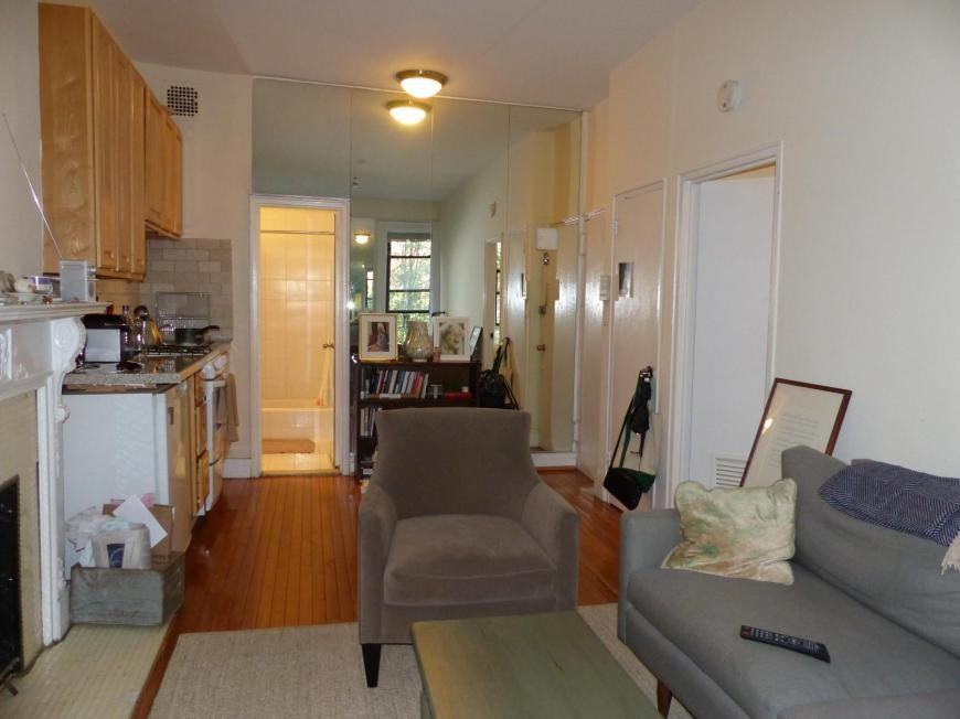 110 E 61st St - Photo 6 of 10