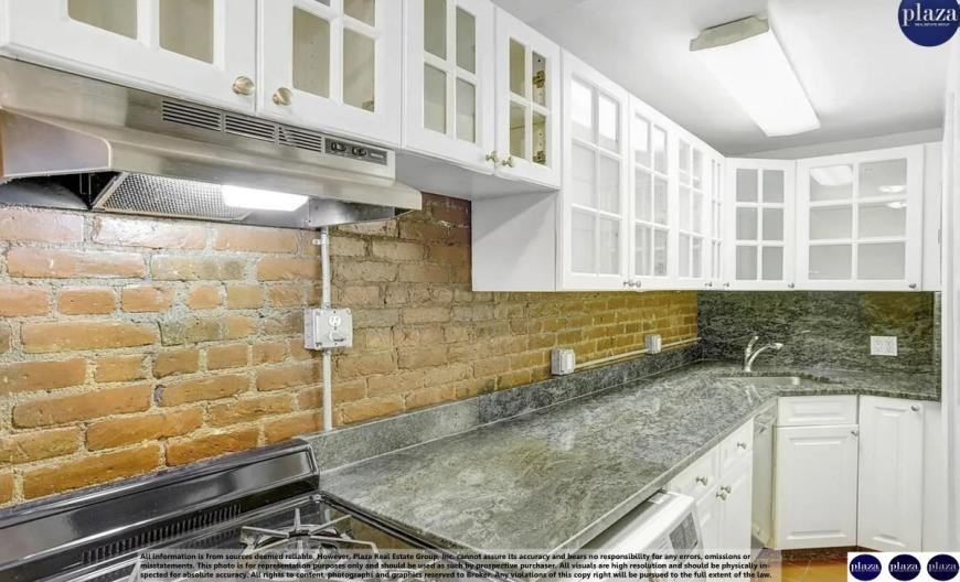 121 Bank St - Photo 7 of 10