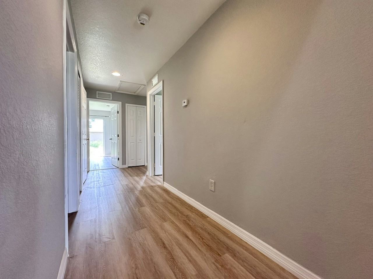 228 Homer Avenue South - Photo 7 of 19