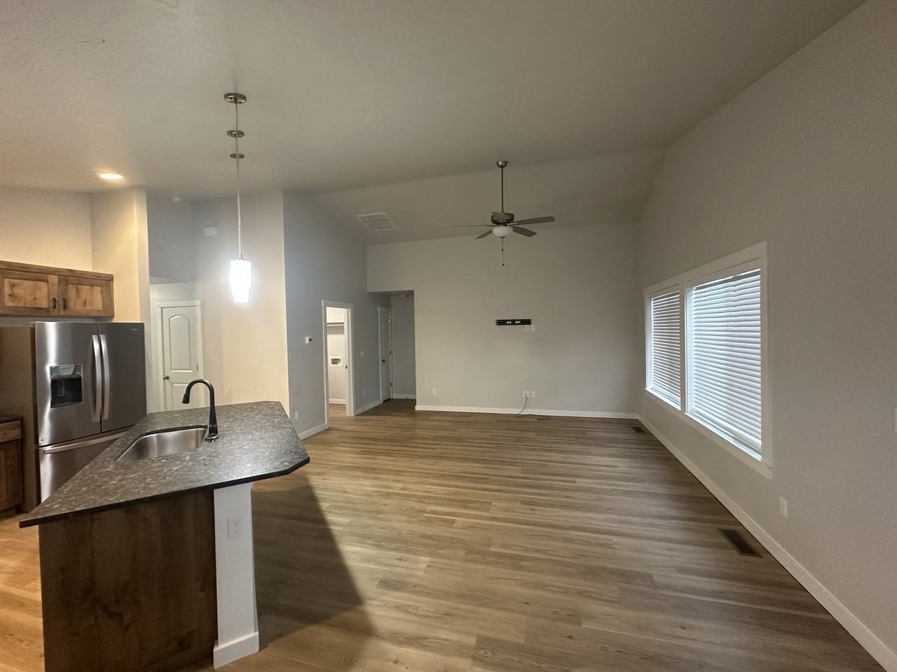 248 Stagecoach Ave #1 - Photo 4 of 9