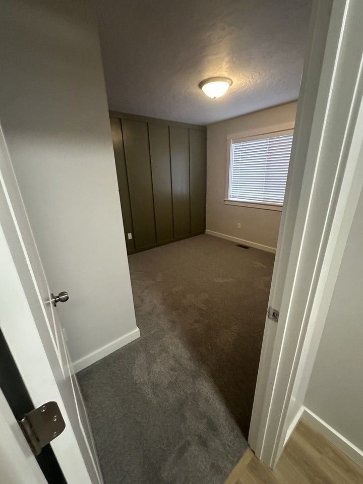 248 Stagecoach Ave #1 - Photo 6 of 9