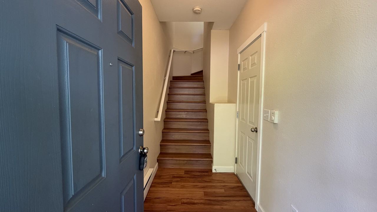 14781 Sw Beard Rd #1 - Photo 3 of 19