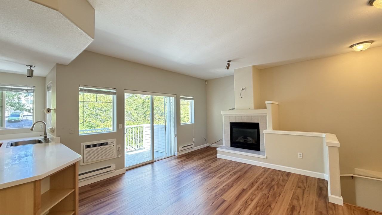 14781 Sw Beard Rd #1 - Photo 5 of 19