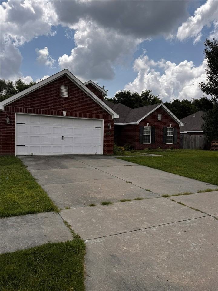 11723 E Creek Ln - Photo 2 of 21
