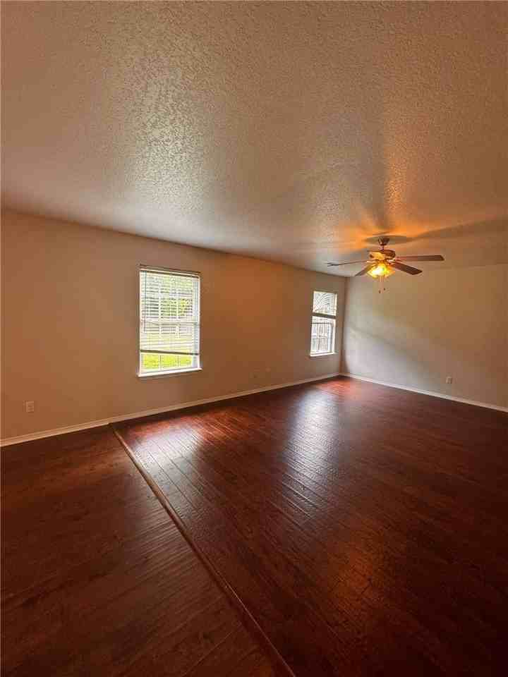 11723 E Creek Ln - Photo 4 of 21