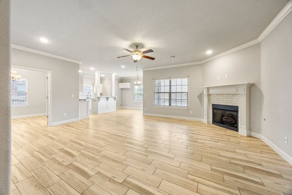 2237 Aspen - Photo 3 of 23
