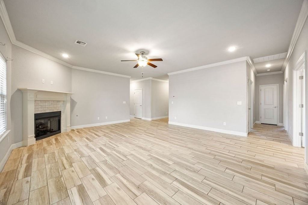 2237 Aspen - Photo 4 of 23