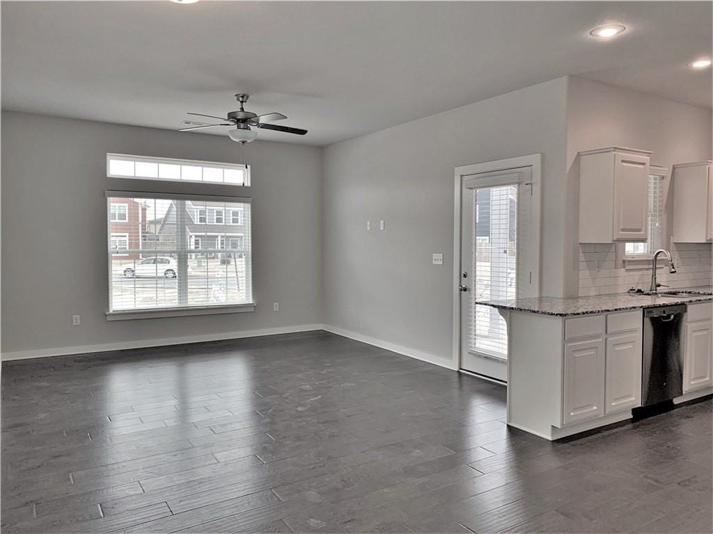 3901 Sw Peachwood Dr - Photo 2 of 26