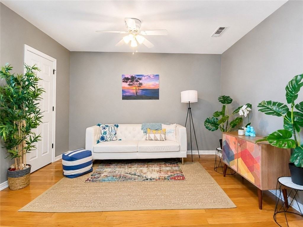 6013 S 36th St - Photo 5 of 21