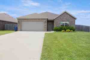 featured image of 2250 N Inglewood St