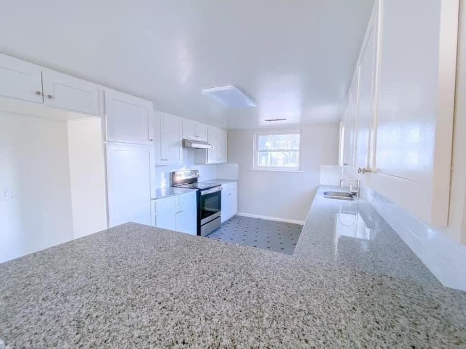 2202 Monticello Ave - Photo 4 of 7