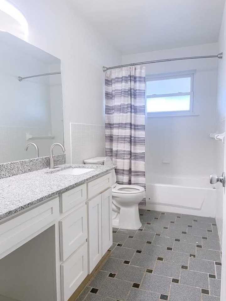 2202 Monticello Ave - Photo 6 of 7