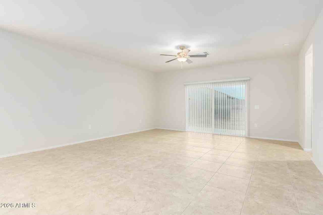 1810 W Pinkley Ave - Photo 5 of 37
