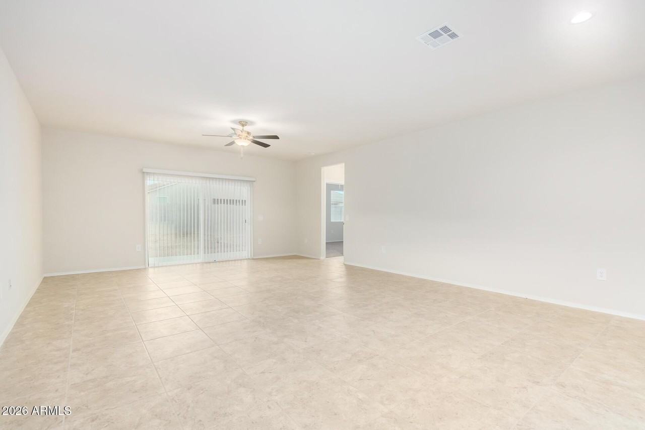 1810 W Pinkley Ave - Photo 6 of 37