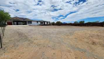 featured image of 9647 S 30th Dr