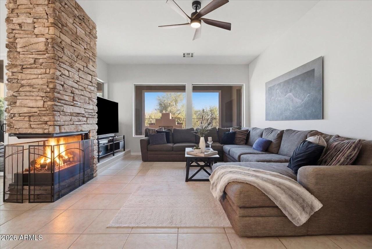 7427 E Evening Glow Dr - Photo 3 of 50