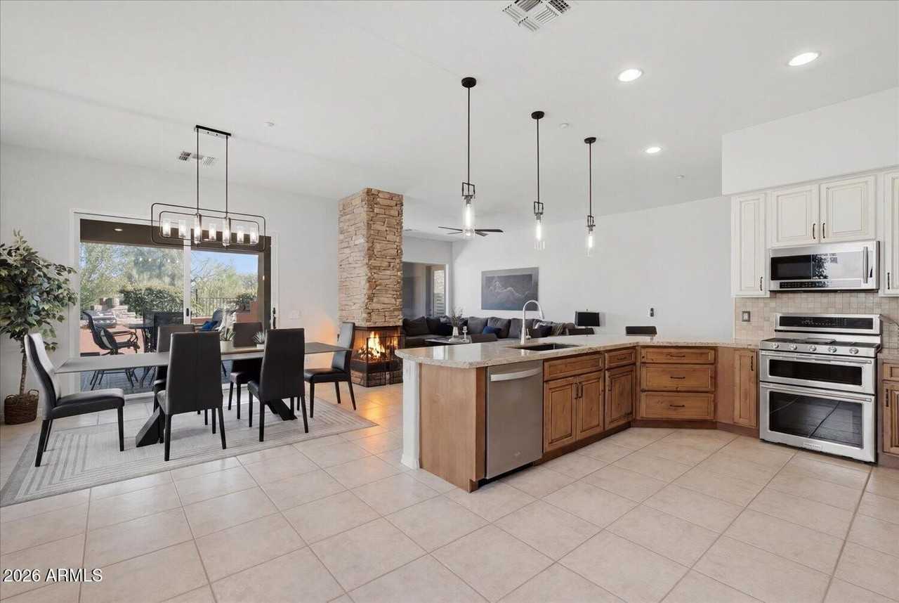 7427 E Evening Glow Dr - Photo 6 of 50