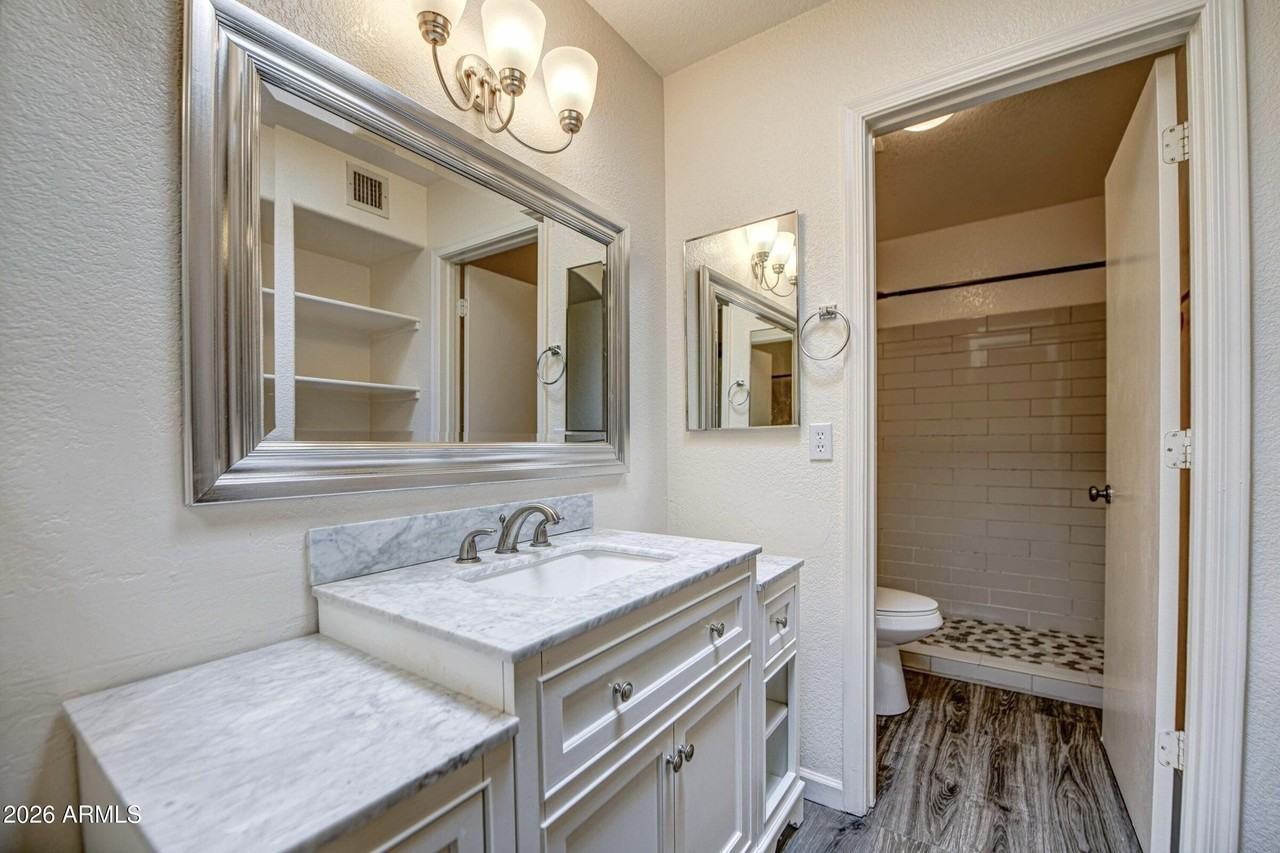 18613 N 35th St - Photo 5 of 10