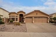 1320 E Cottonwood Ln - Photo 2 of 27