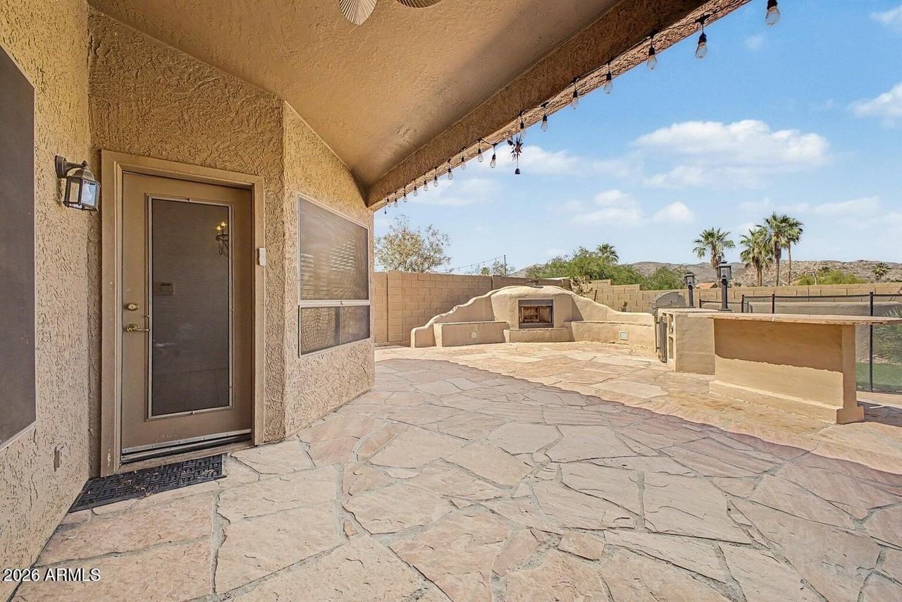 1320 E Cottonwood Ln - Photo 6 of 27