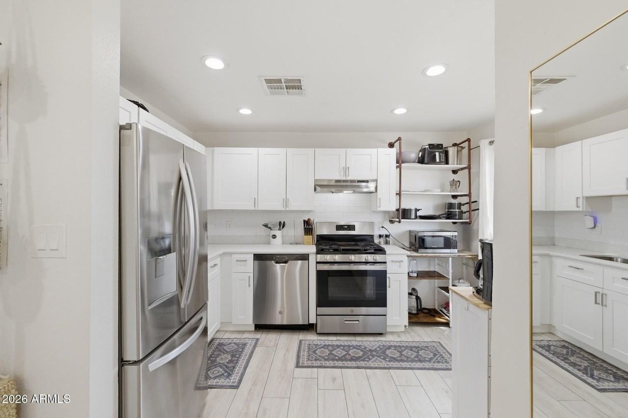 1124 N 14th St - Photo 5 of 15