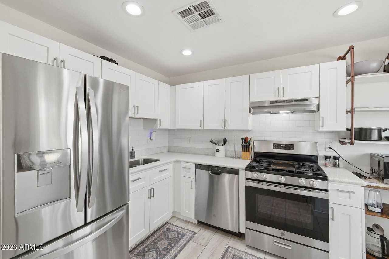1124 N 14th St - Photo 6 of 15