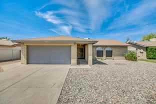 10640 N 66th Ave - Photo 1 of 1