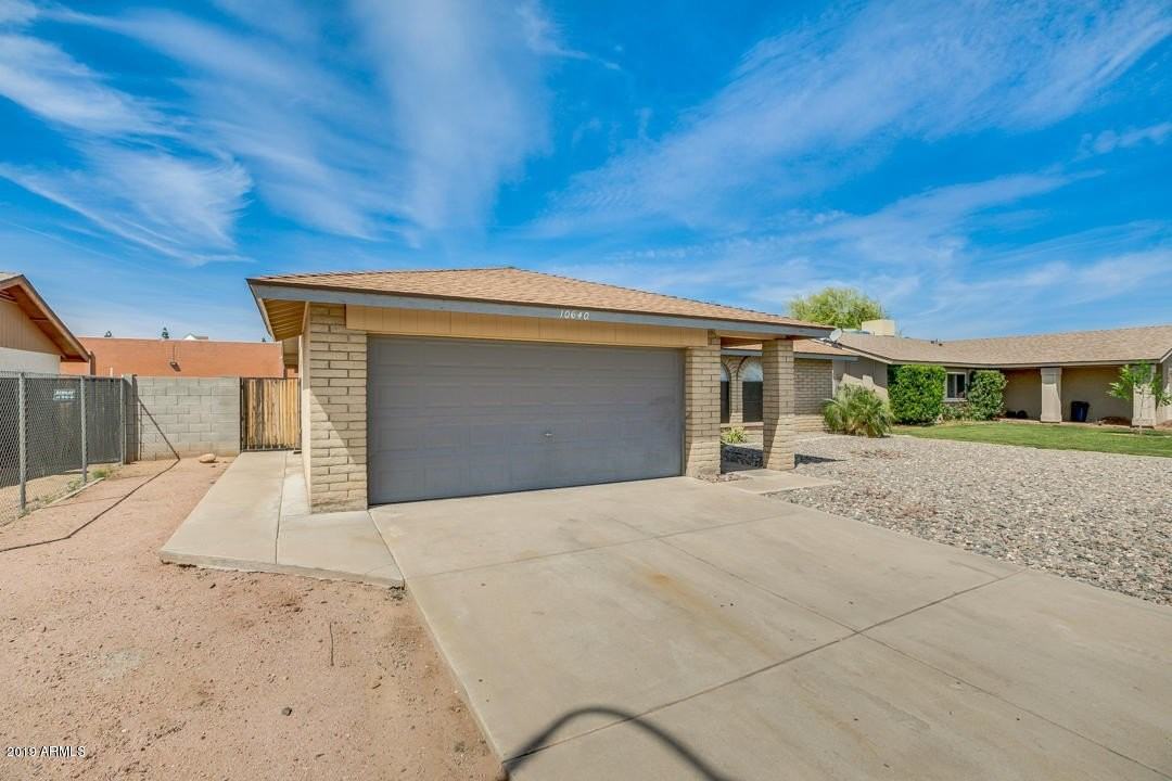 10640 N 66th Ave - Photo 2 of 27