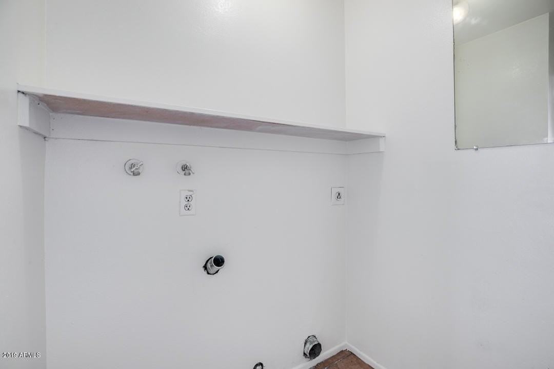 10640 N 66th Ave - Photo 6 of 27